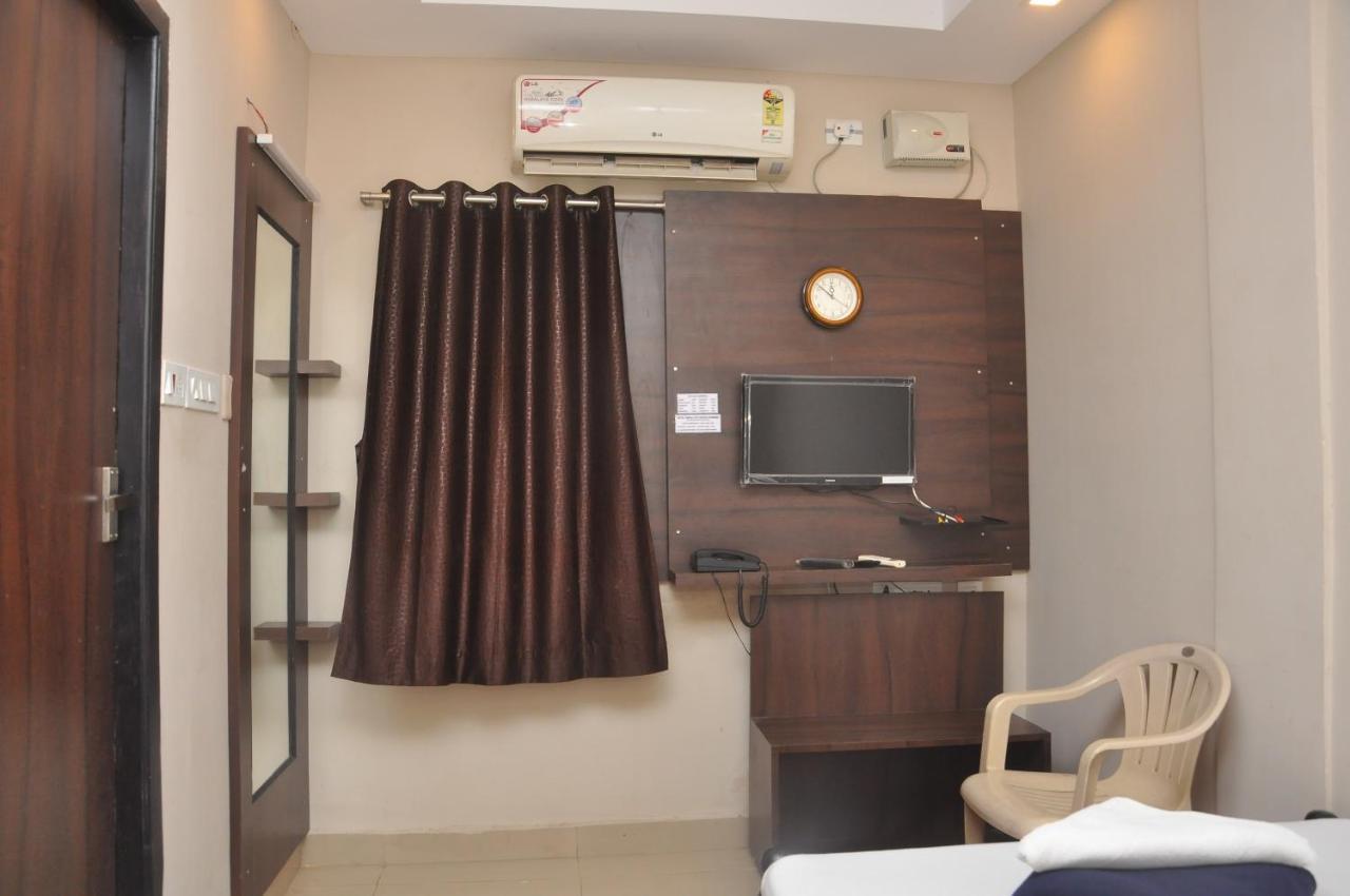 Hotel Temple City Papanasam Eksteriør billede