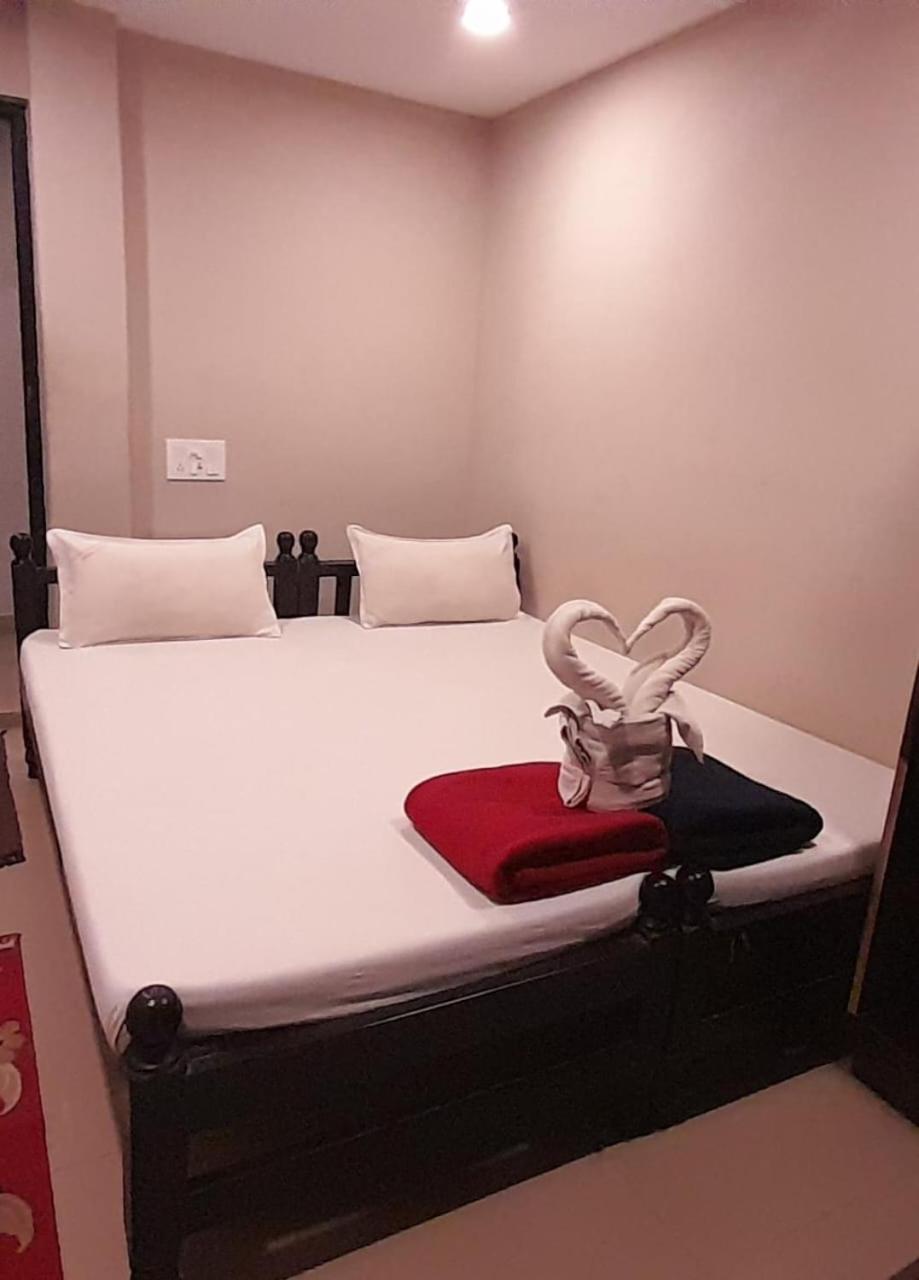 Hotel Temple City Papanasam Eksteriør billede
